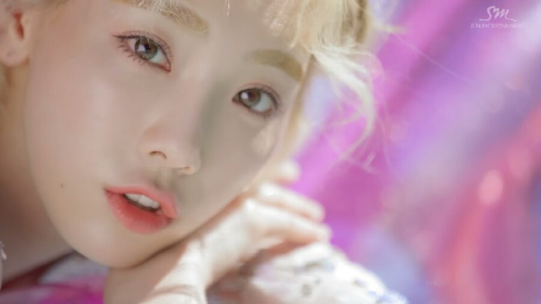 태연 Why 뮤비 해석 (데이터 주의) | 인스티즈