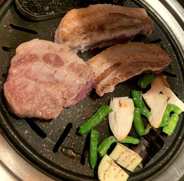 유남주(돼지구이전문점) 이미지